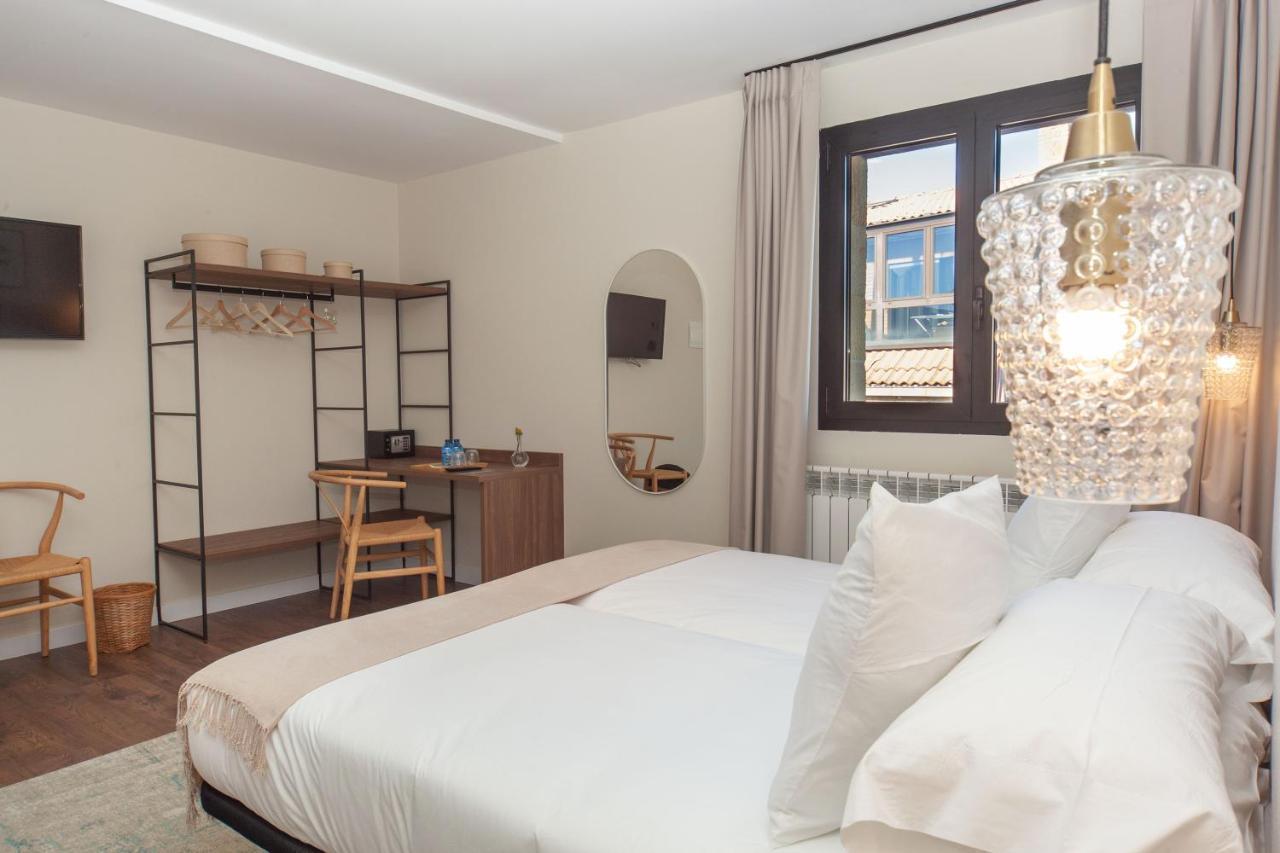 Duruelo Mountain Suites ดูรวยโล เด ลาเซียร์รา ภายนอก รูปภาพ