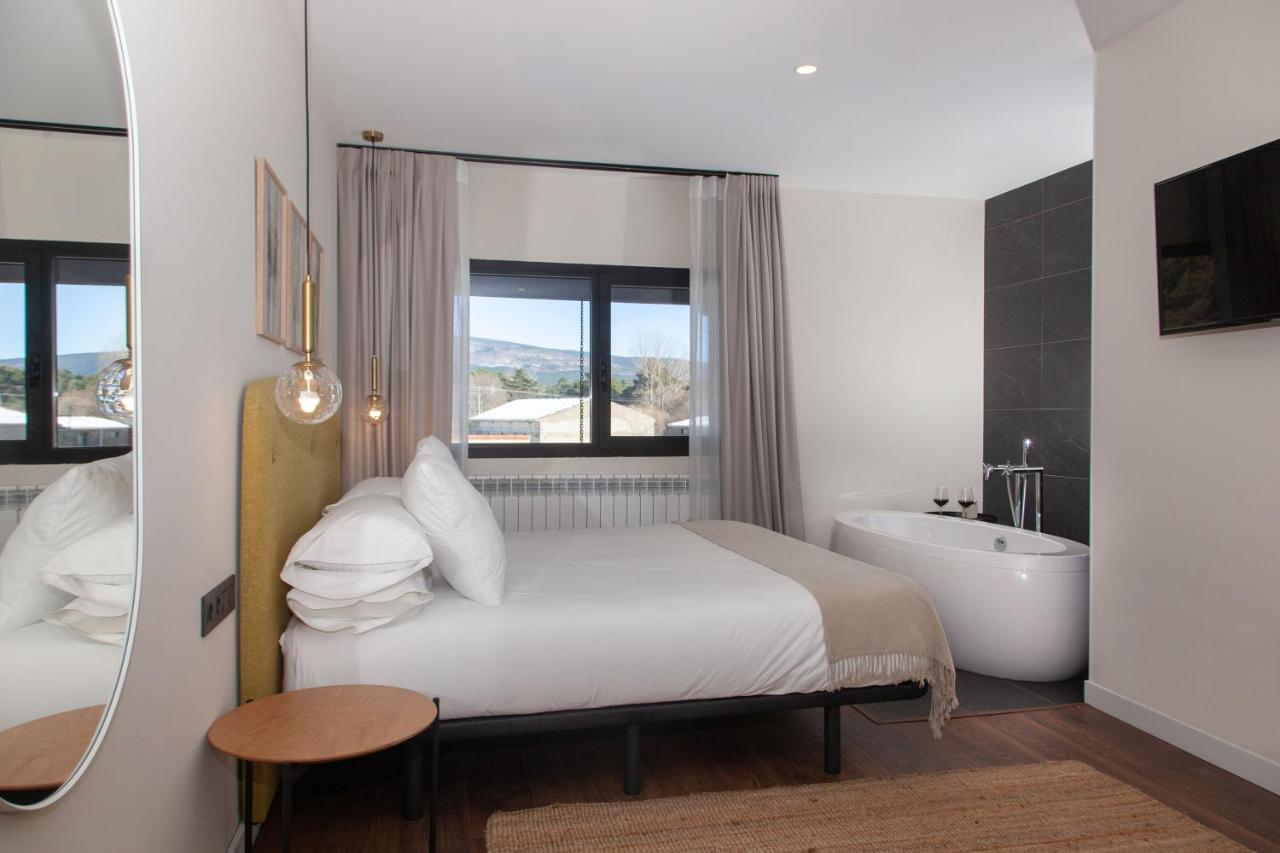 Duruelo Mountain Suites ดูรวยโล เด ลาเซียร์รา ภายนอก รูปภาพ