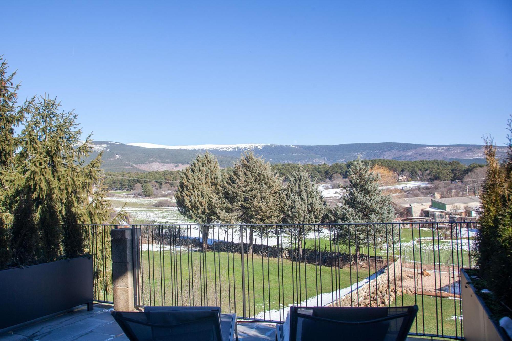 Duruelo Mountain Suites ดูรวยโล เด ลาเซียร์รา ภายนอก รูปภาพ
