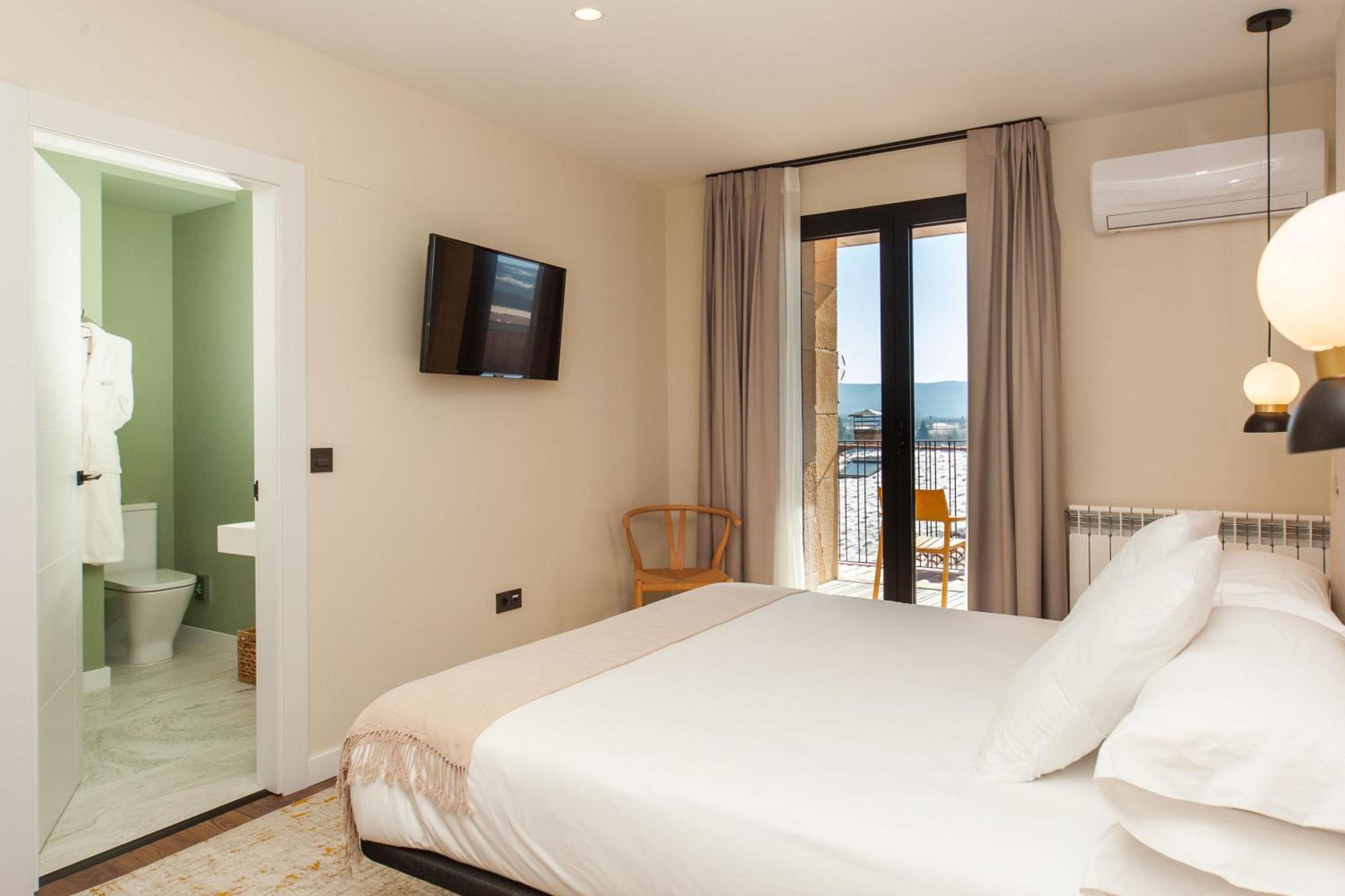 Duruelo Mountain Suites ดูรวยโล เด ลาเซียร์รา ภายนอก รูปภาพ